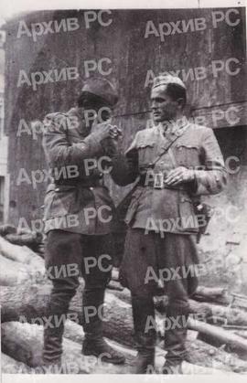 Миланчић Миљевић, десно, командант 4. КНОУ бригаде