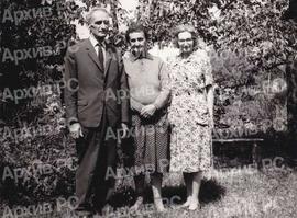Наталија Јовић са мужем Миланом Пухалом и његовом сестром