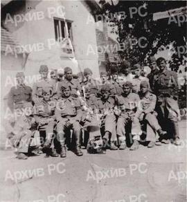 Група бораца 1. батаљона 1. бригаде КНОЈ-а на Мањачи