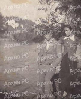Рефик Пливац и његова сестра Мухарема Харка на Врбасу