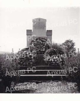 Споменик палим борцима НОР у Пискавици