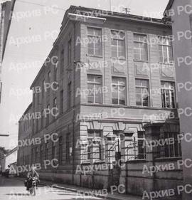 Зграда Завода сестара милосрдница Св. Винка Паулског, приватна основна и грађанска школа, касније...