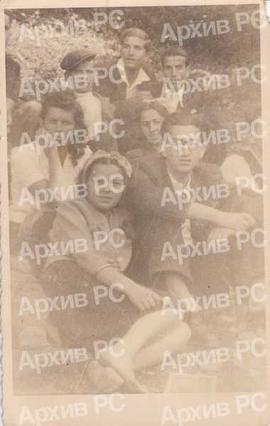 Мирко Вишњић (са наочарима) на излету