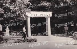 Улаз у башту Хотела „Босна“ у Бањалуци