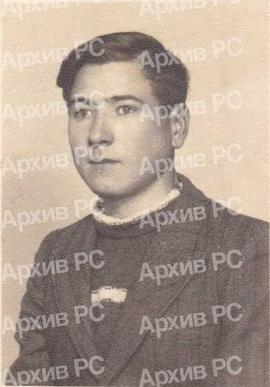 Виктор Млечник, илегални радник на вези према Пониру код Бањауке; ухапшен крајем 1942. и убијен у Јасеновцу око нове 1945. године