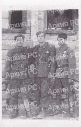 Гојко Згоњанин, замјеник команданта 20. бригаде, први слијева